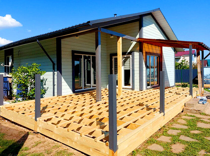 Строительство и отделка террасы или веранды