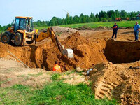 Рытье котлованов Шаховская