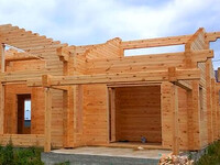 Стены дома из бруса