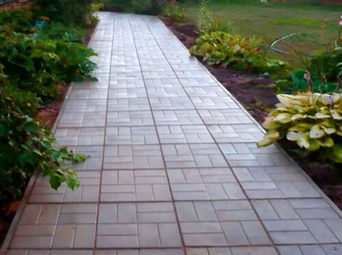 Дорожка из плитки