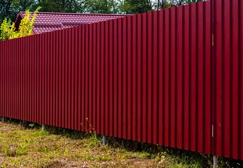 Забор из профнастила