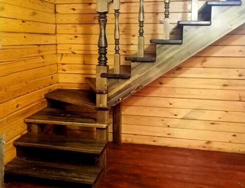 Деревянная лестница