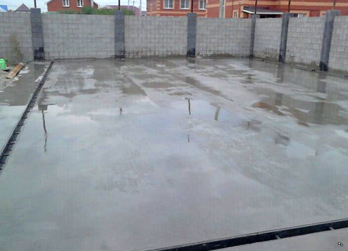 Бетонная площадка