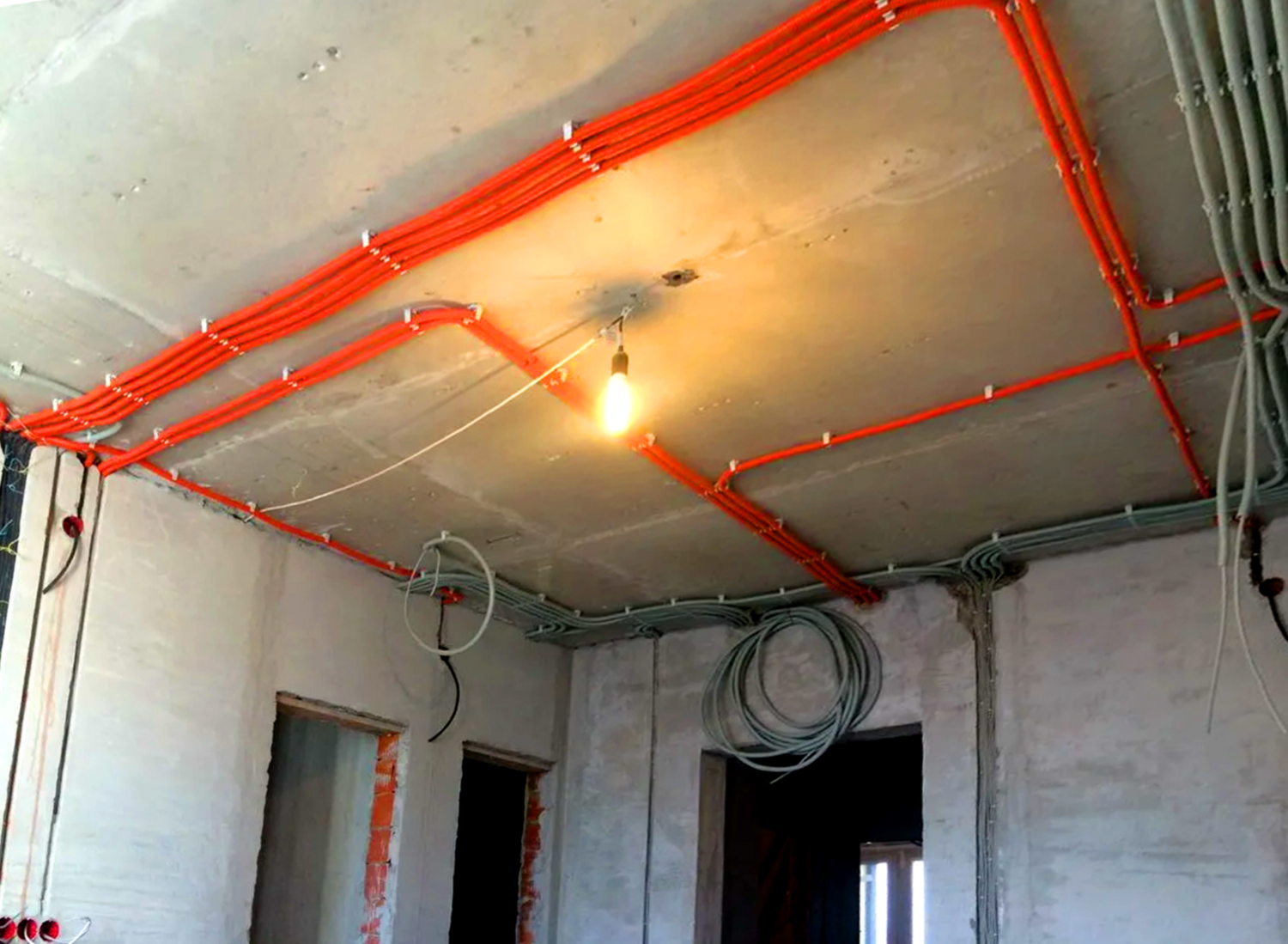 Электрик. Услуги электромонтажа