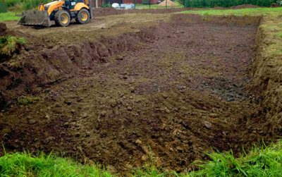 Земляные работы на дачном участке Волоколамск цена под ключ